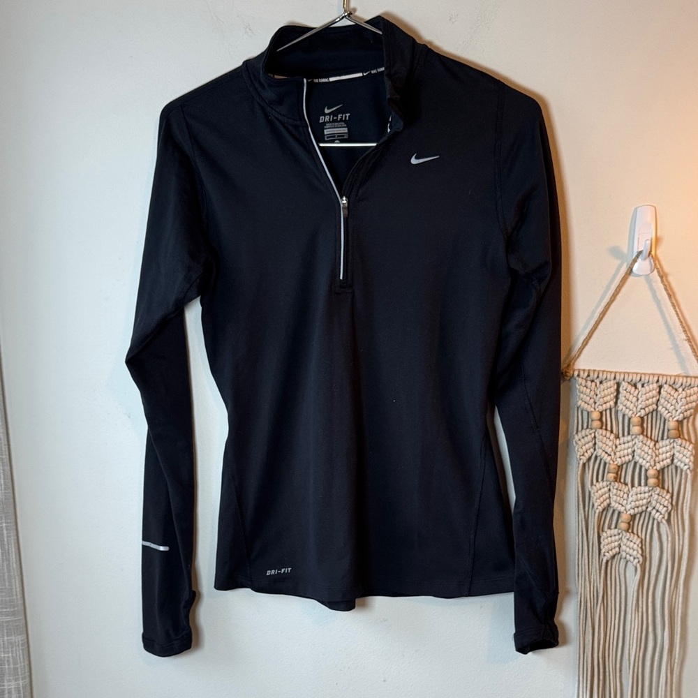 EUC Women's NIKE Dri-Fit Black 1/4 Zip Pullover Top w Reflective Detail Small